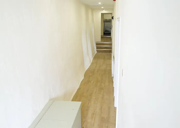 بيت شباب Bunkhouse *